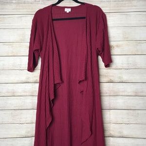 Small wine colored Shirley